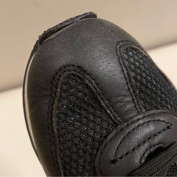 Michael Kors Maggie Trainer Sneakers Black Leather and Mesh - Picture 9 of 11